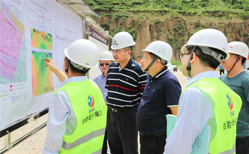 陈贵林赴陇南地热J9集团项目开展“送清凉”慰问