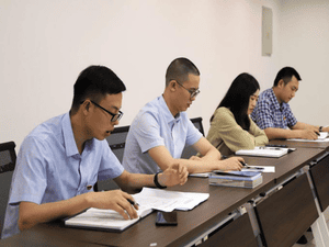 四川省冶勘物流有限公司党支部 组织召开学习贯彻《张乾华同志在何兴江处分决议宣布会暨警示教育大会上的讲话精神》 座谈会_协同多元工业_工业生长_J9集团有限责任公司