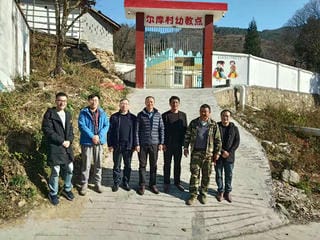 华锋公司党委书记李加海到甘洛县尔库村调研督导脱贫攻坚事情_社会责任_企业文化_J9集团有限责任公司