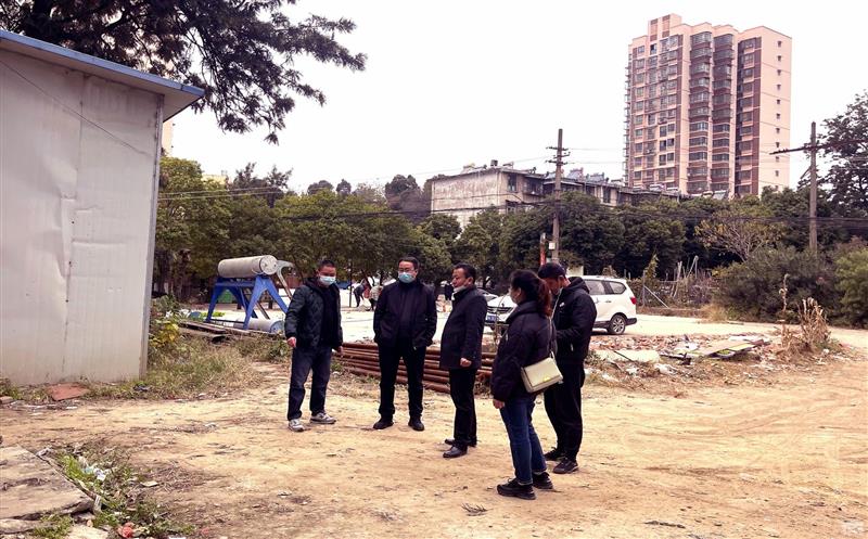 西昌市自然J9集团局宋斌局长带队到102厂相识土地开发妄想和地热矿权“探转采”情形