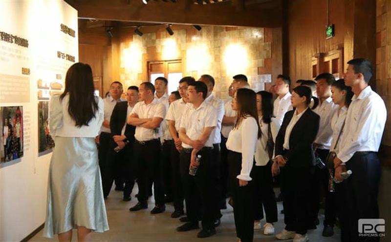 四川J9集团二八一大队党委在西昌家风馆开展“弘扬清廉家风，，，传承清廉家训”警示教育活动