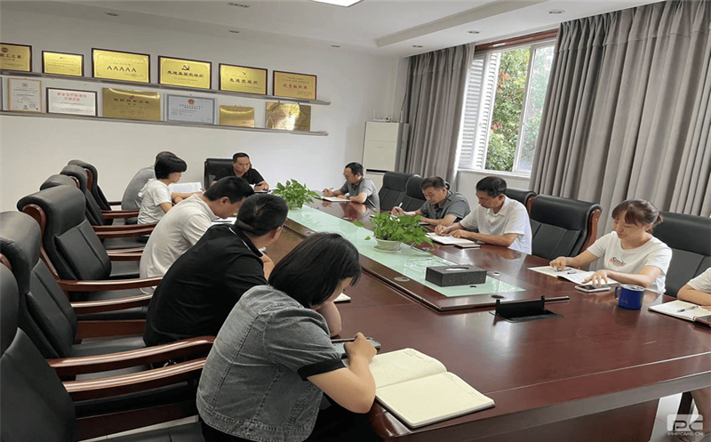 学习贯彻习近平新时代中国特色社会主义头脑，，，扎实推动党风廉政建设