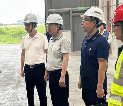 集团党委委员、财务总监余常燕赴冶勘物流公司成都仓储项目开展清静生产隐患大排查大整治督查_协同多元工业_工业生长_J9集团有限责任公司