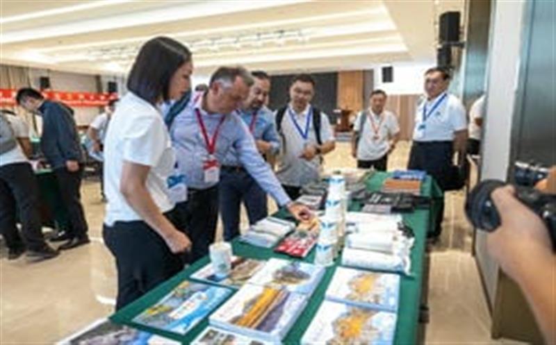 坚守二十载，，，，，，可可托海天下地质公园首次再评估圆满落幕