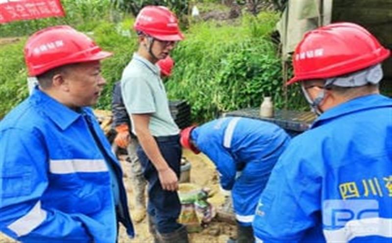 华锋钻探以手艺立异为引领，，，破解施工难点 为集团“一号工程”顺遂实验保驾护航